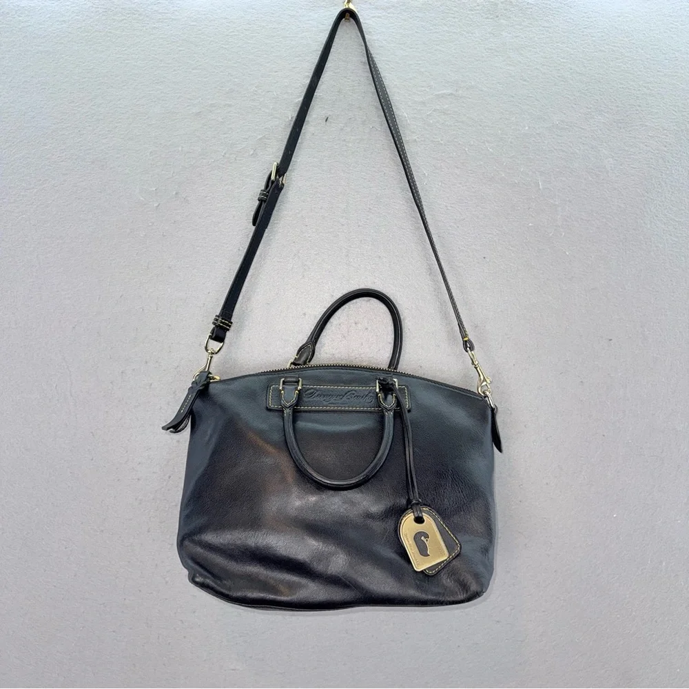 Dooney‎ & Bourke women’s Florentine Vacchetta black leather Satchel shoulder bag
